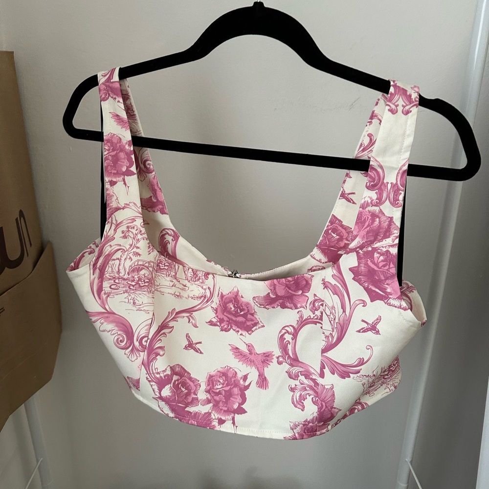Pretty little thing crop top